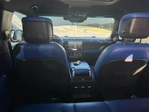 2023 Land Rover Defender 110 SE