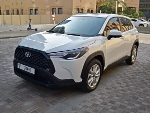 2024 تويوتا كرولا كروس XLE