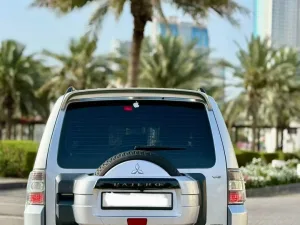 2012 Mitsubishi Pajero GT