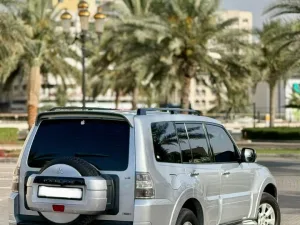 2012 Mitsubishi Pajero GT