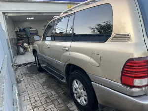 2000 لكزس أل أكس ٤٧٠ No Trim