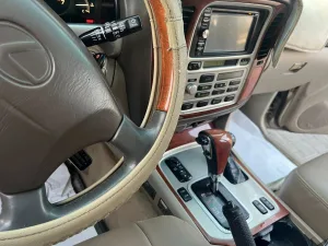2000 لكزس أل أكس ٤٧٠ No Trim