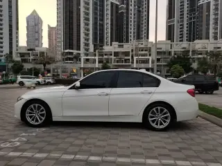 2016 BMW 3-Series في Dubai سيارة مستعملة