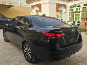 2020 Nissan Versa SR