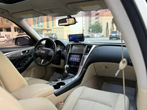 2015 Infiniti Q50 LUXE