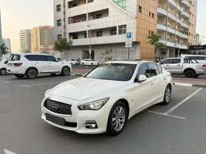 2015 Infiniti Q50 LUXE