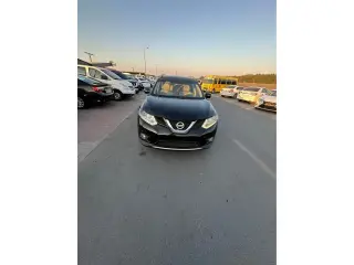 2015 Nissan XTrail in Dubai used car