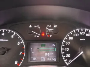 2014 نيسان تيدا LE