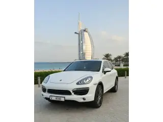 2014 Porsche Cayenne in Sharjah used car