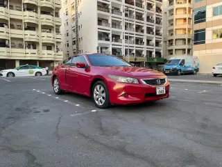 2010 Honda Accord في Dubai سيارة مستعملة