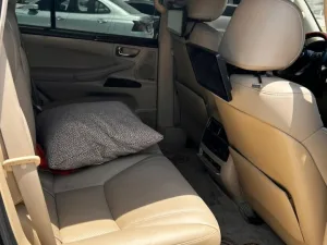 2010 Lexus LX 570 No Trim