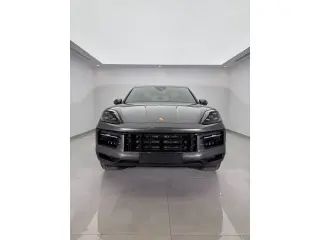 2024 Porsche Cayenne in Dubai used car