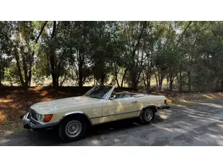 1980 Mercedes-Benz SL in Sharjah used car
