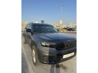 2023 Jeep Grand Cherokee في Sharjah سيارة مستعملة