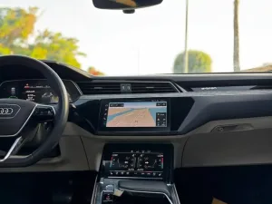 2020 Audi Q8 Premium
