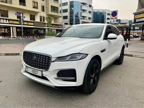 2023 جاكوار اف بيس S
