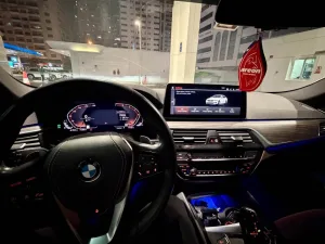 2023 BMW 5-Series 520i