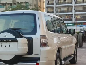 2013 Mitsubishi Pajero Signature Edition