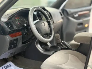 2005 تويوتا برادو VX