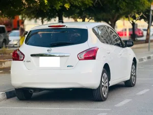 2014 نيسان تيدا LE