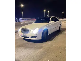 2009 Mercedes-Benz E-Class in Abu Dhabi used car