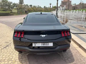 2025 فورد موستانج EcoBoost Premium