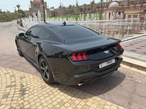 2025 فورد موستانج EcoBoost Premium