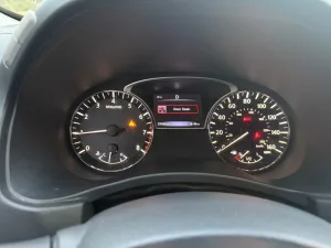 2017 نيسان باثفايندر SE