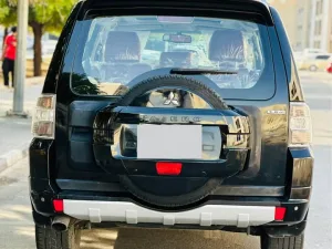 2010 Mitsubishi Pajero GT