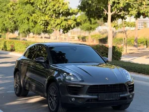2018 بورش ماكان Base