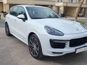 2016 Porsche Cayenne GTS