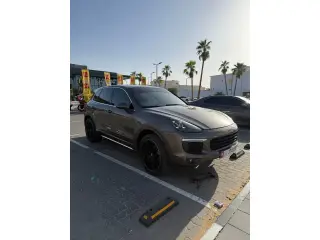 2015 Porsche Cayenne in Al Ain used car