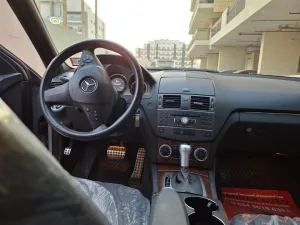 2011 Mercedes-Benz C-Class C300