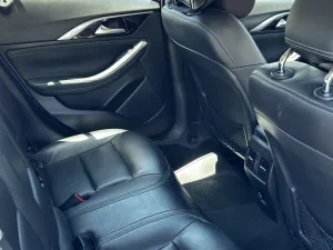 2017 Infiniti Q30 Sport