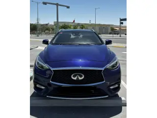 2017 Infiniti Q30 in Dubai used car