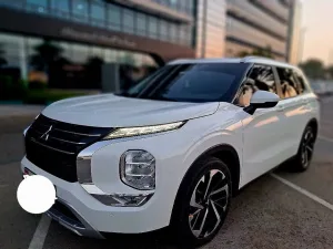 2024 Mitsubishi Outlander SEL Touring Package