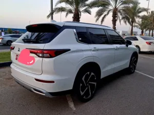 2024 Mitsubishi Outlander SEL Touring Package