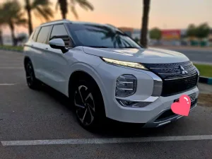 2024 Mitsubishi Outlander SEL Touring Package