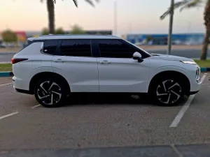 2024 Mitsubishi Outlander SEL Touring Package