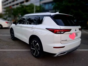 2024 Mitsubishi Outlander SEL Touring Package