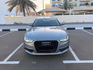 2015 اودي آي ٦ Standard