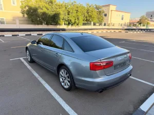 2015 اودي آي ٦ Standard