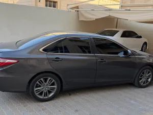 2015 تويوتا كامري Exclusive
