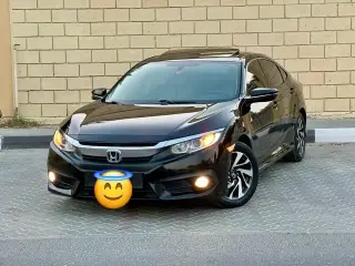2017 Honda Civic في Abu Dhabi سيارة مستعملة