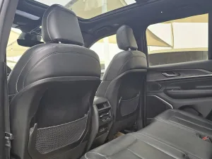 2023 جييب جراند شيروكي SRT8
