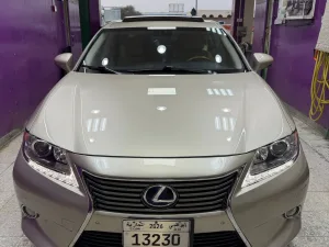 2013 لكزس ES - اي اس ES300h