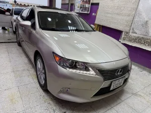 2013 لكزس ES - اي اس ES300h