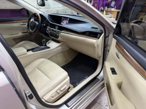2013 لكزس ES - اي اس ES300h