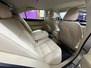 2013 لكزس ES - اي اس ES300h