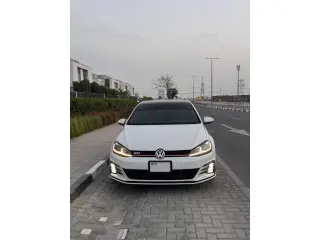 2018 Volkswagen Golf in Dubai used car